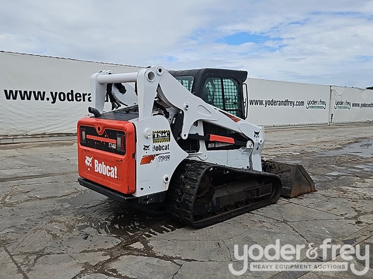 2019-bobcat-t740-image-4