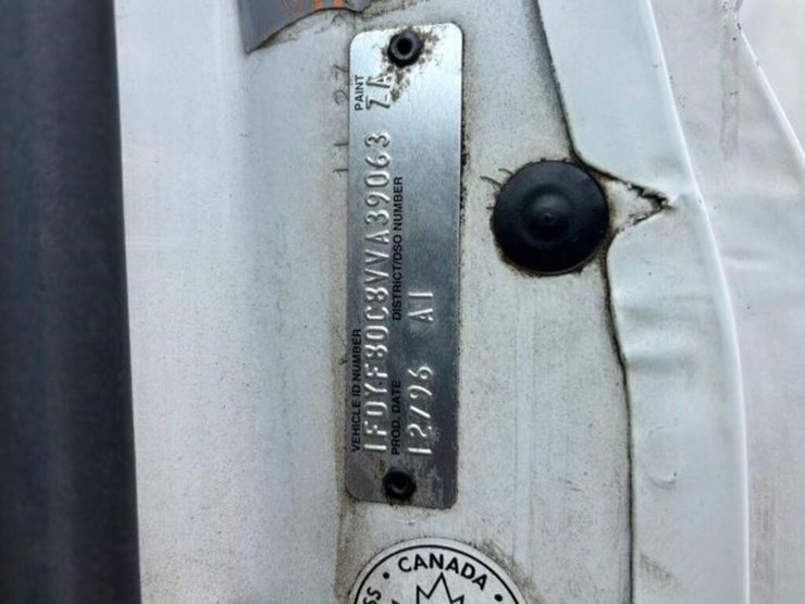 1997-ford-f800-image-12