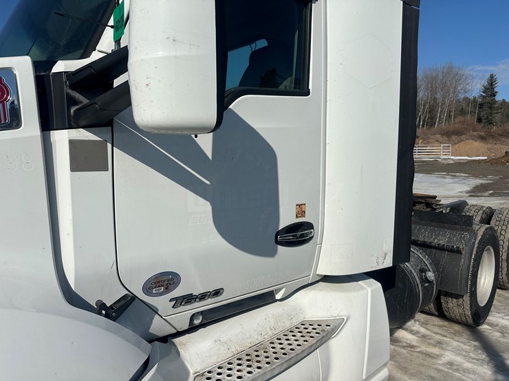 2017-kenworth-t680-image-19