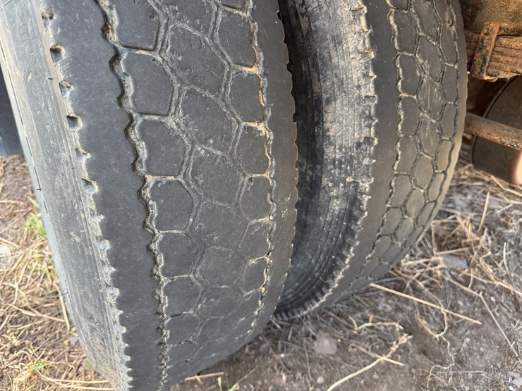 2007-international-durastar-4200-image-53