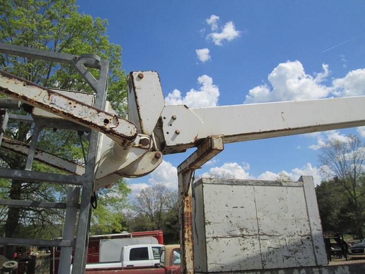 2007-ford-f550-image-22