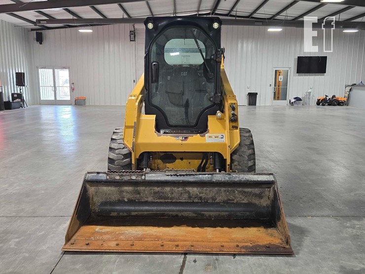 2021-caterpillar-242d3-image-7