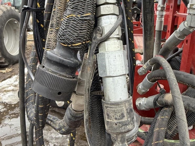 case-ih-1250-image-40