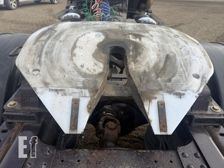 2007-mack-pinnacle-cxp613-image-25