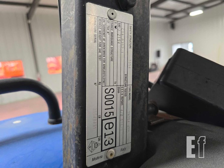 new-holland-tn75a-image-33