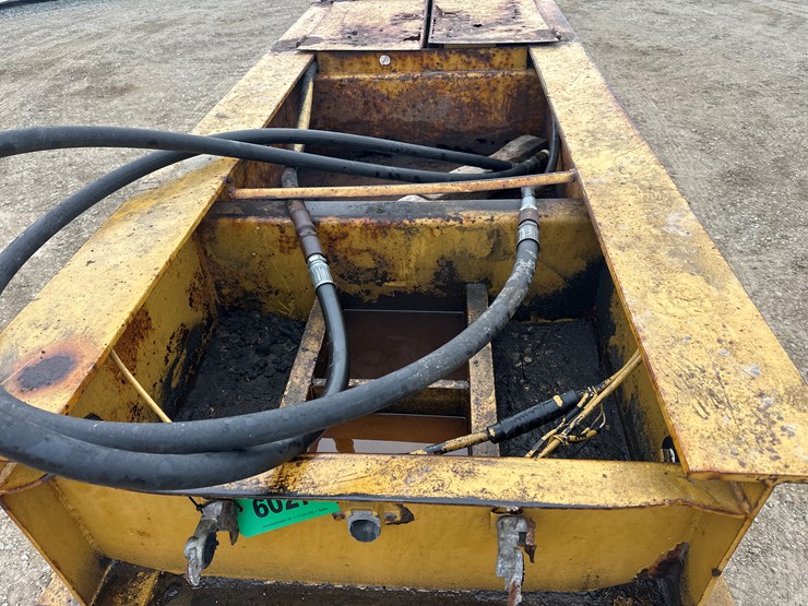 1986-massey-ferguson-8-image-11