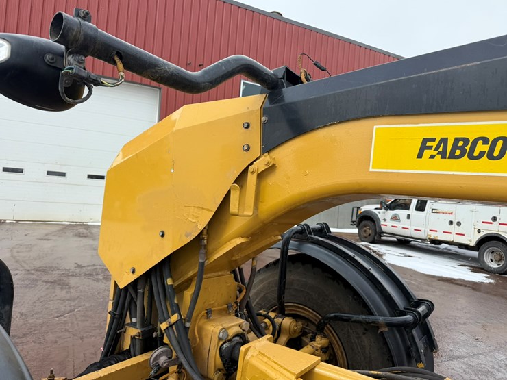 caterpillar-160m-image-11