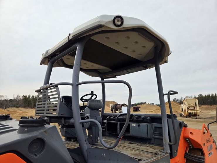 2012-hamm-hd140-image-40