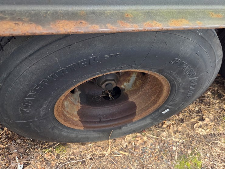 #2358-•-2006-iron-steer-8r20hdi-roll-off-trailer-image-30