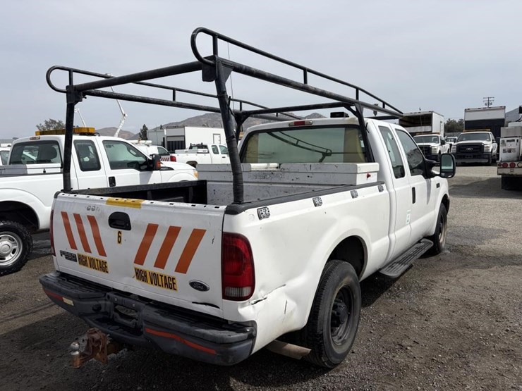 2004-ford-f250-image-3