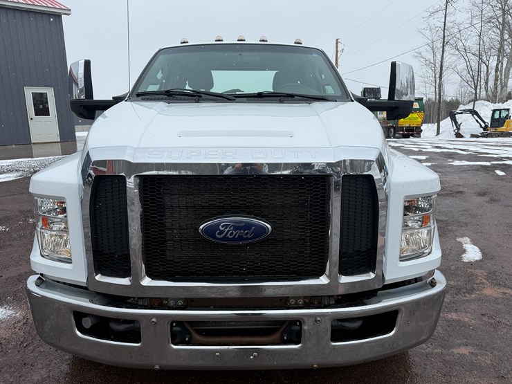 2018-ford-f650-image-8