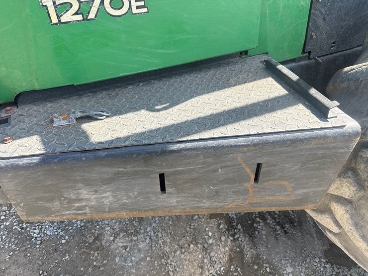 2011-deere-1270e-image-24