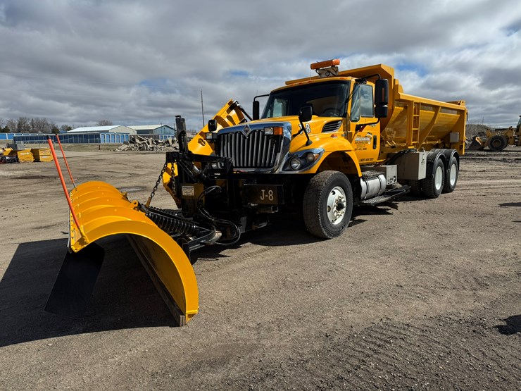 2009-international-workstar-7500-image-1