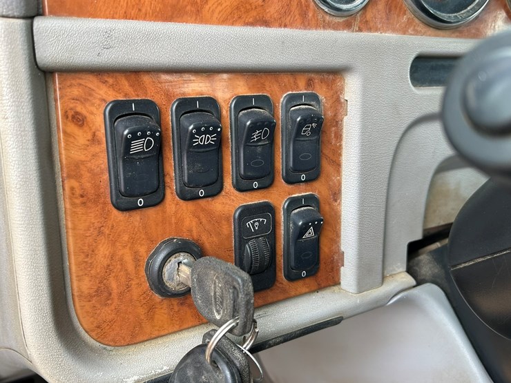 2006-caterpillar-c15-image-88