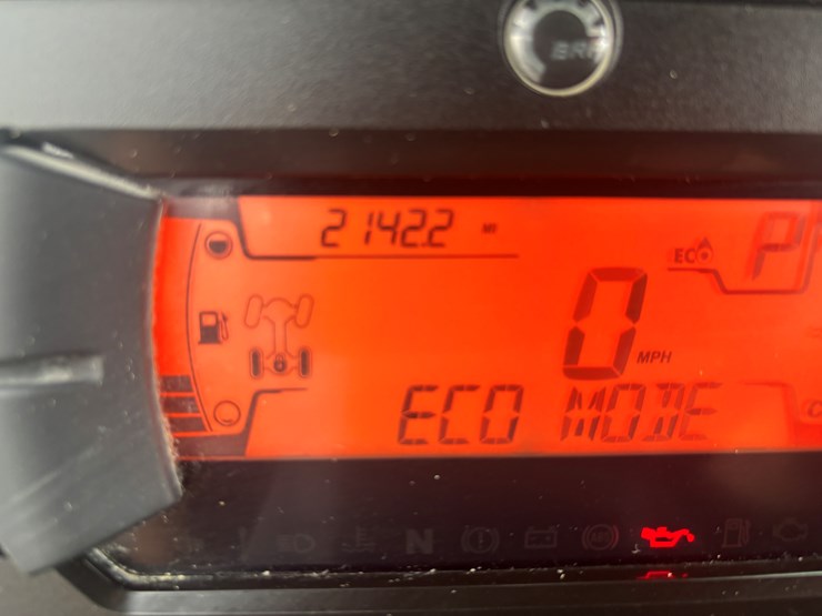 #2311-•-2023-can-am-hd-9-defender-xt-4x4-utv-image-47