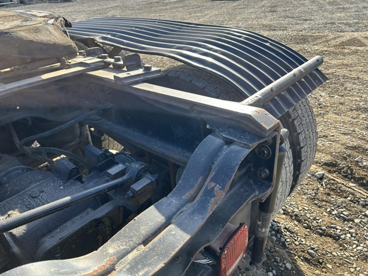 2003-massey-ferguson-8-image-18