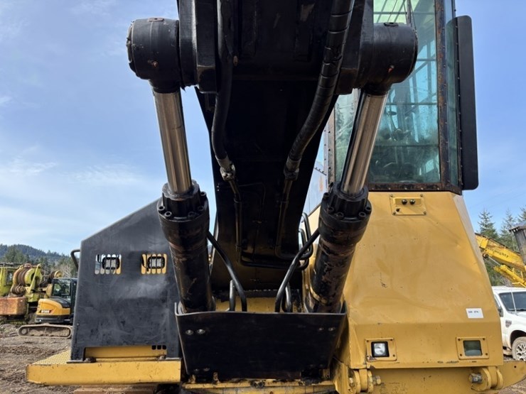 caterpillar-330c-image-23