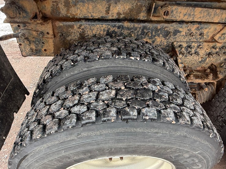 #1052-•-2007-international-7600sfa-tri-axle-dump-truck-image-68