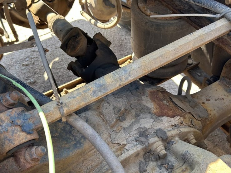 #1114-•-2005-western-star-tri-axle-heavy-haul-truck-tractor-image-25