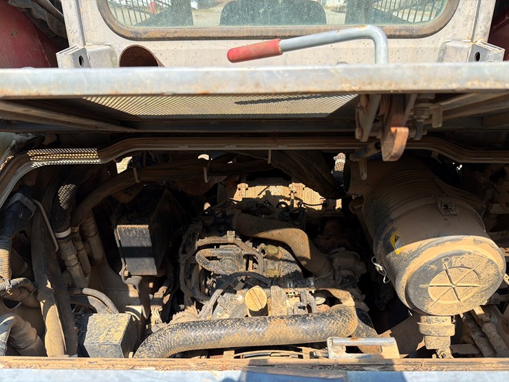 2016-takeuchi-tl10v2-image-22