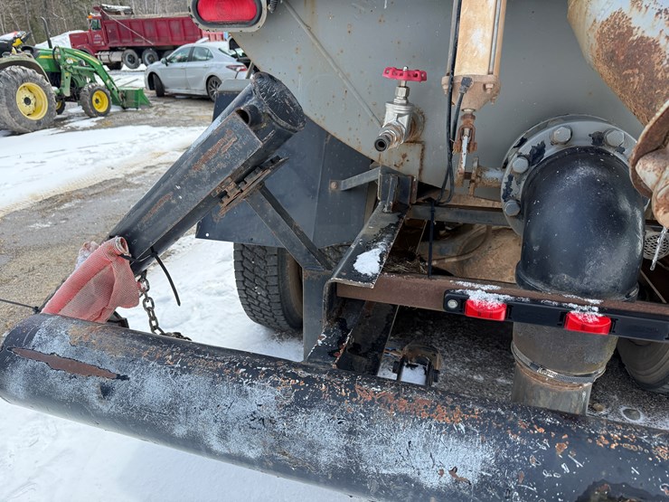 #2018-•-1978-international-f-2275-tandem-axle-water-truck-image-33