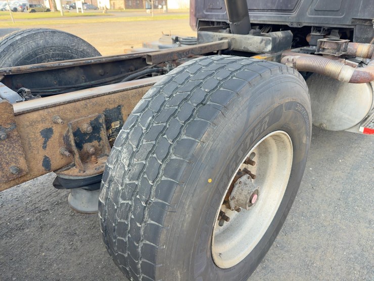 2006-mack-granite-cv713-image-21