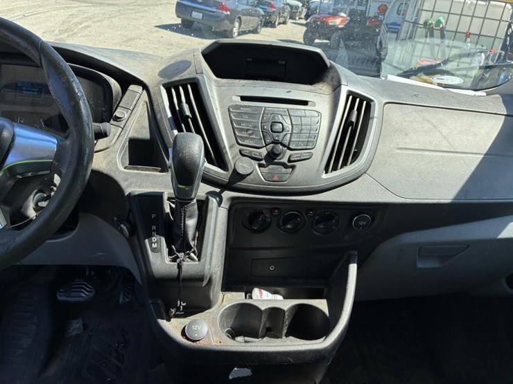 2017-ford-transit-image-12