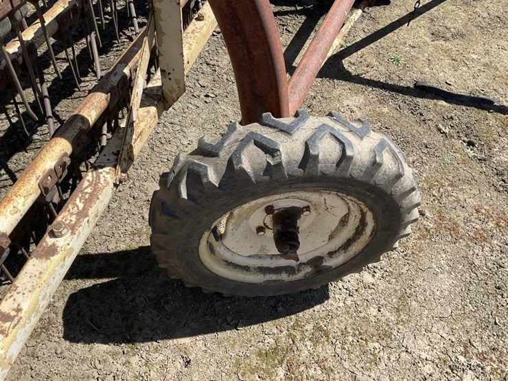 new-holland-260-image-9