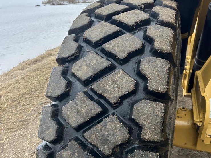 2016-caterpillar-930m-image-71