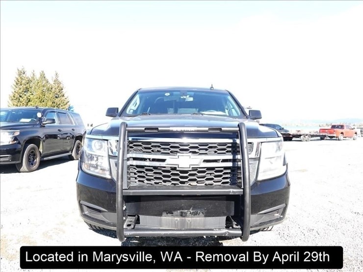 2015-chevrolet-tahoe-image-17