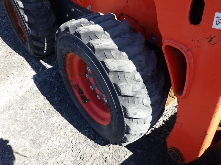 kubota-ssv65-image-19