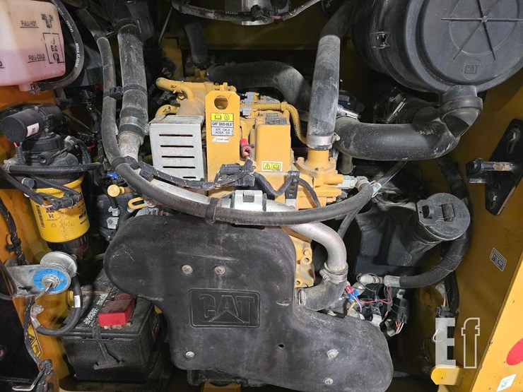 2022-caterpillar-289d3-image-25