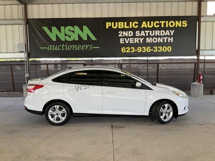 2014-ford-focus-se-sdn-image-1