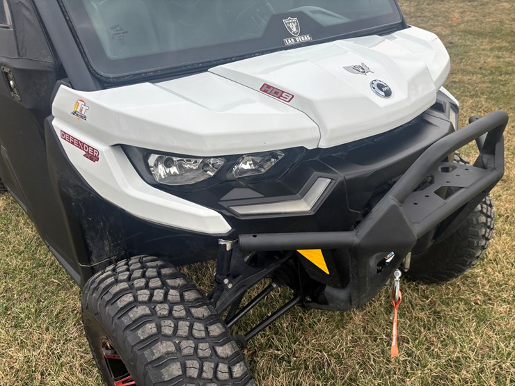 #2311-•-2023-can-am-hd-9-defender-xt-4x4-utv-image-18