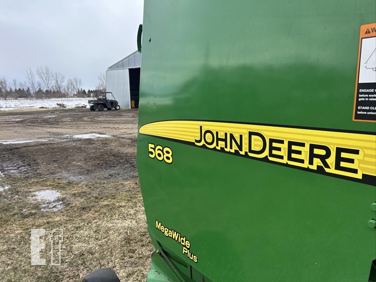 2011-john-deere-568-image-26