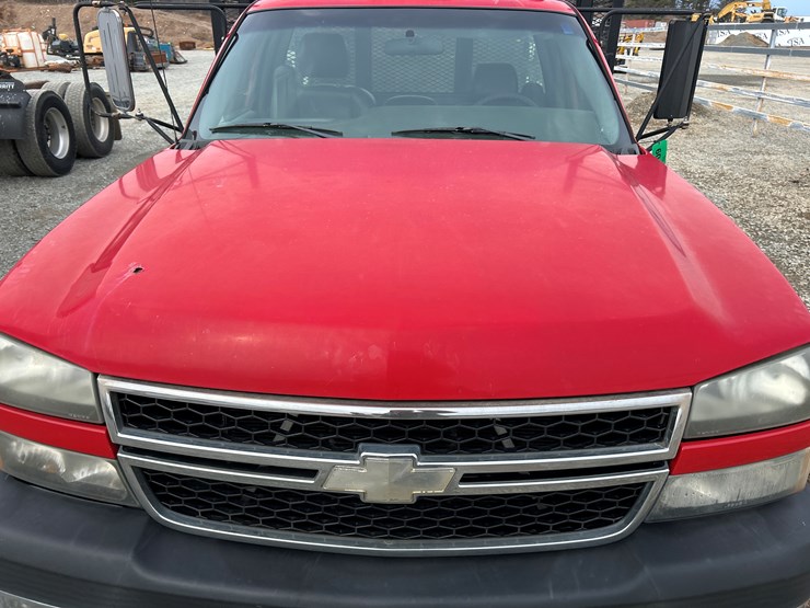 2006-chevrolet-3500-image-11