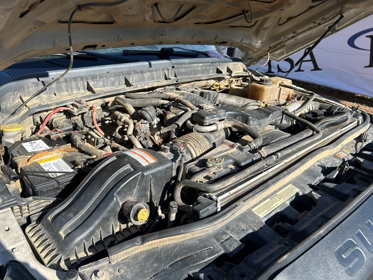 2012-ford-f550-image-34