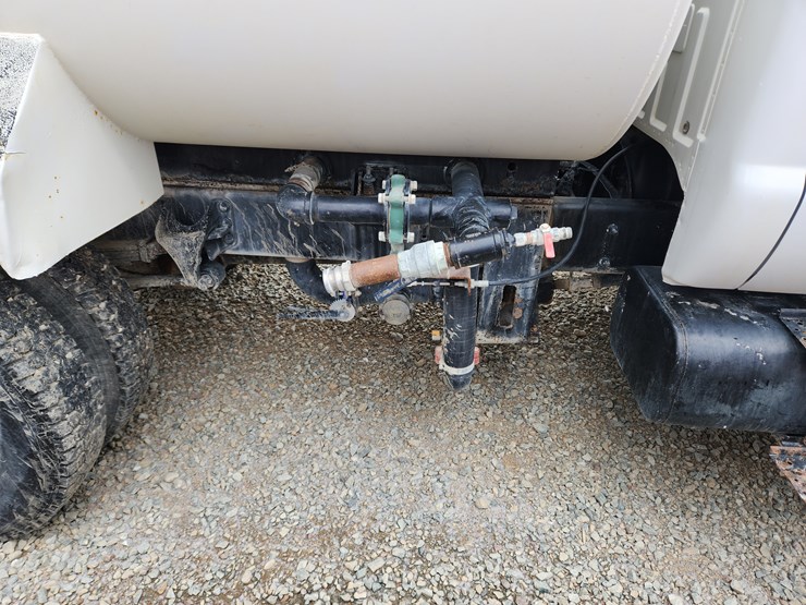 2006-ford-f650-image-27