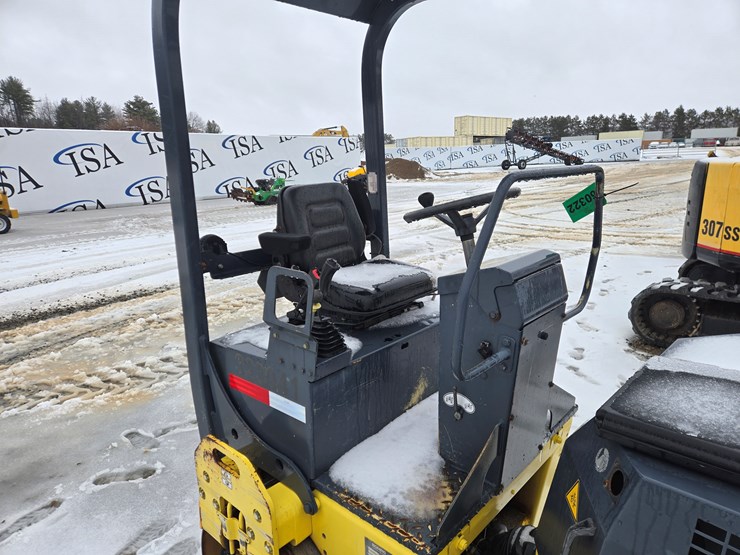 2004-bomag-bw120ad-4-image-23