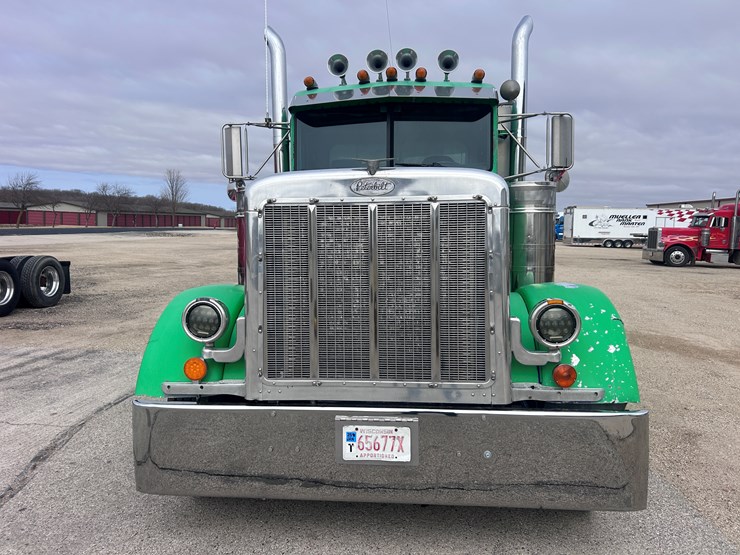 1999-peterbilt-379-image-8