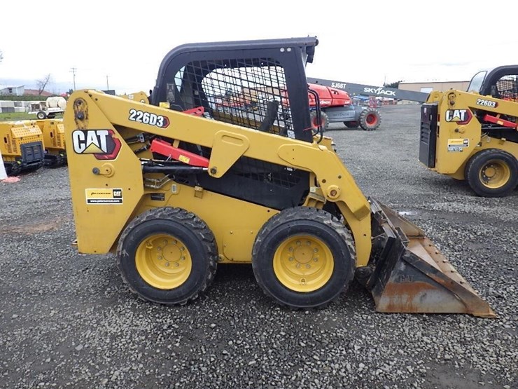 2020-caterpillar-226d3-image-4