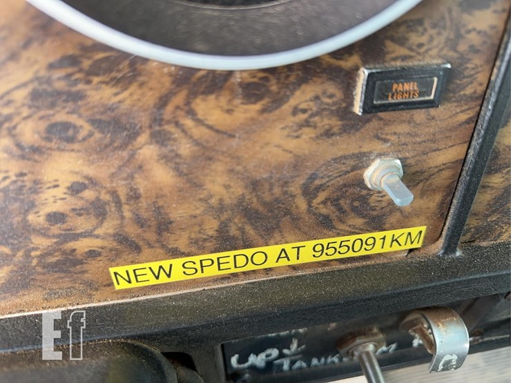 1998-kenworth-t800-image-73