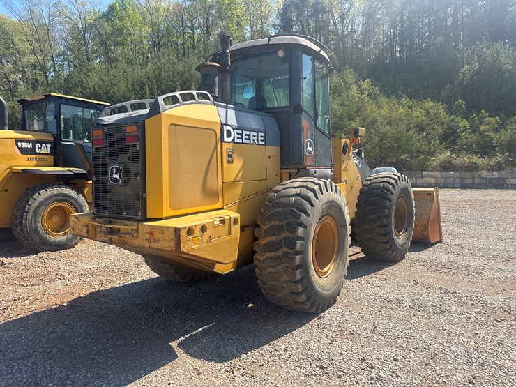 2005-deere-544j-image-1