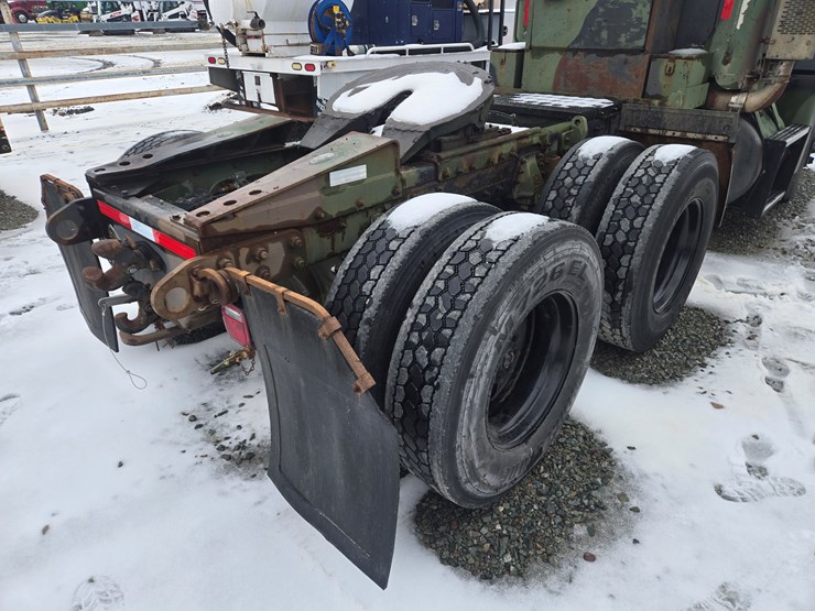 1992-massey-ferguson-8-image-24