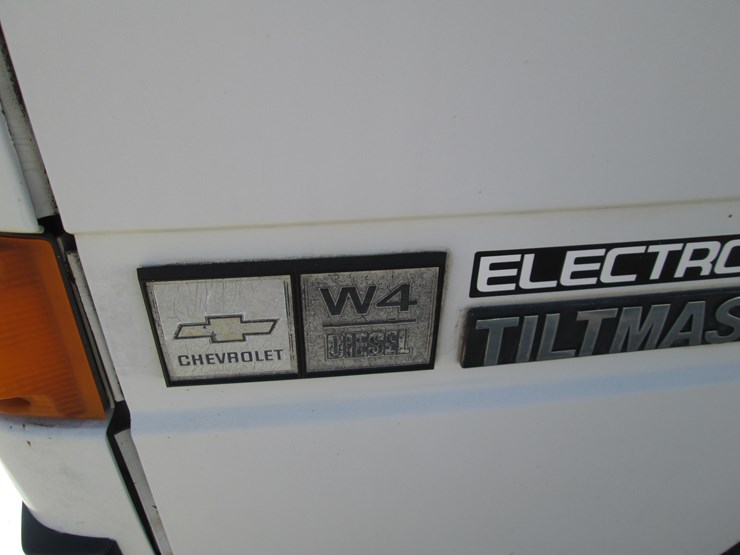 1994-chevrolet-w4-image-16