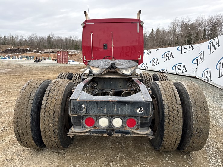 2012-massey-ferguson-8-image-4