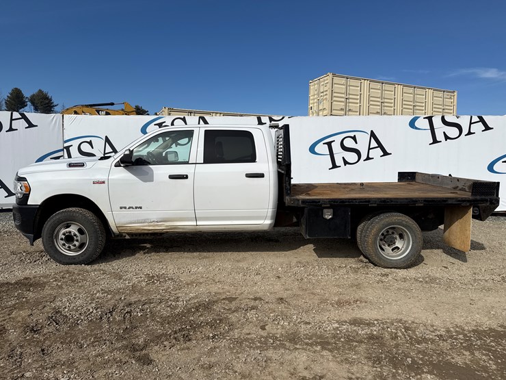 2019-dodge-3500hd-image-2