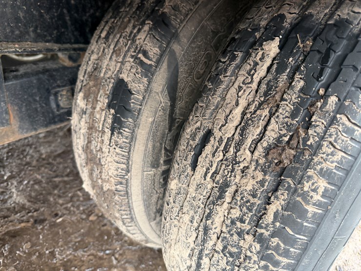 2024-massey-ferguson-8-image-11