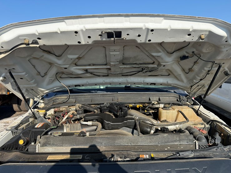 2012-ford-f550-xl-image-14