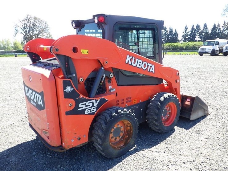 kubota-ssv65-image-5